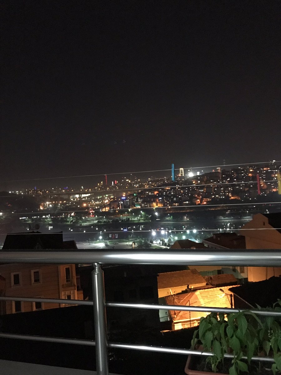 Ночной Балкон
