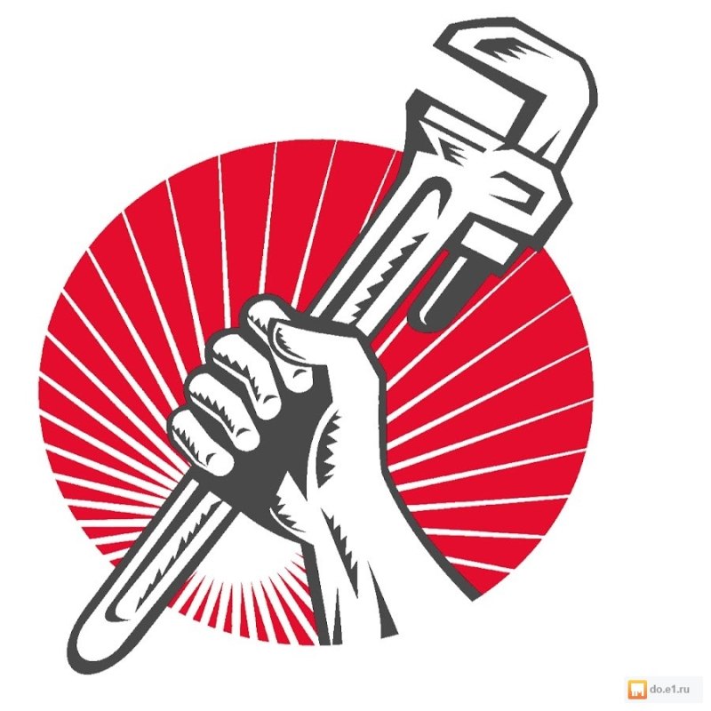 Газовый ключ в руке