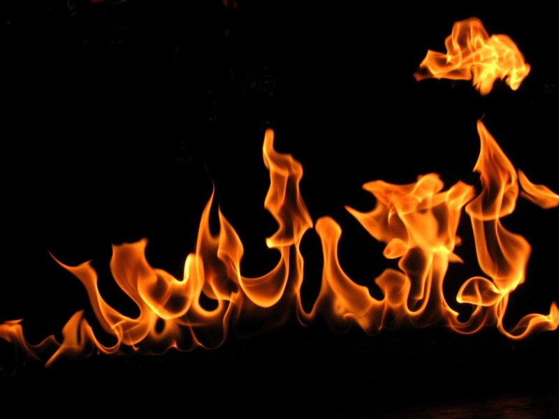 Пламя огня на черном фоне (60 фото) » НА ДАЧЕ ФОТО