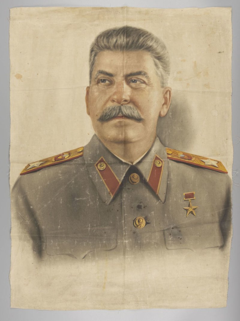 Иосиф Сталин цветное фото
