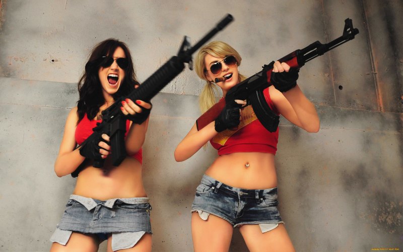 Девушка с оружием КС