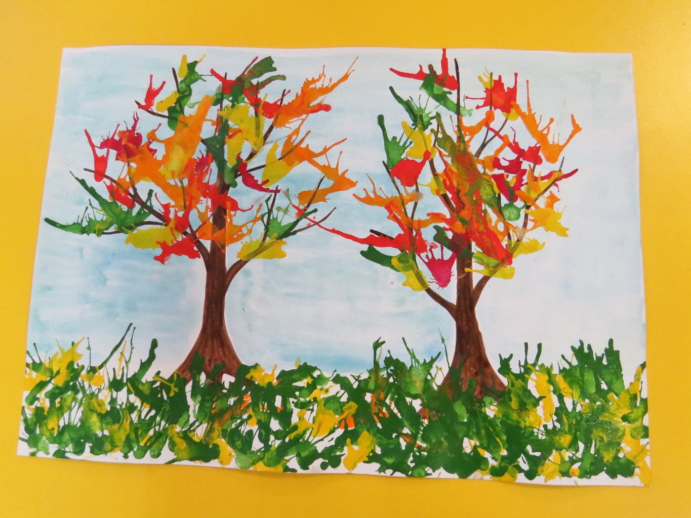 Занятие деревья подготовительная группа. Осеннее дерево подготовительная группа. Рисование в средней группе на тему осень. Рисование осенний лес подготовительная группа. Рисование осень подготовительная группа.