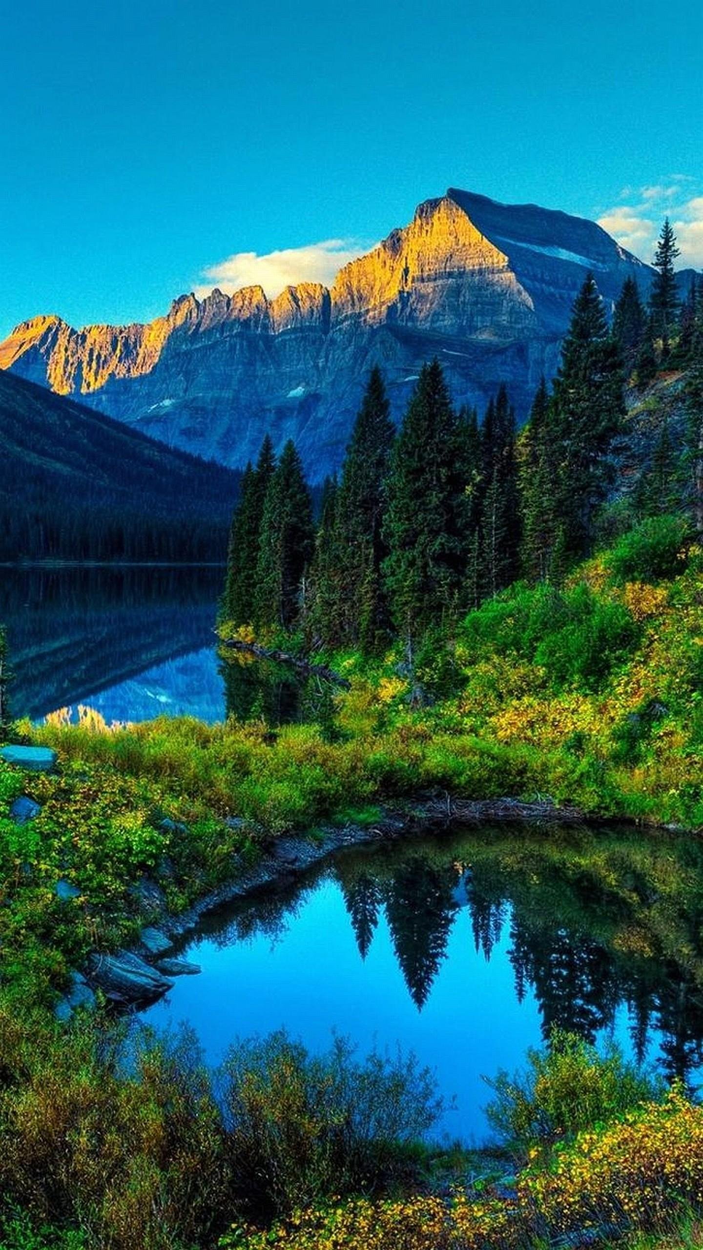 Заставка на телефон вертикальная природа. Природа горы. Красивые пейзажи природы. Горное озеро. Озеро в горах.