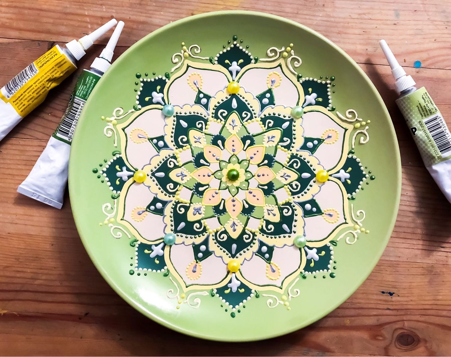 Роспись декоративной тарелки