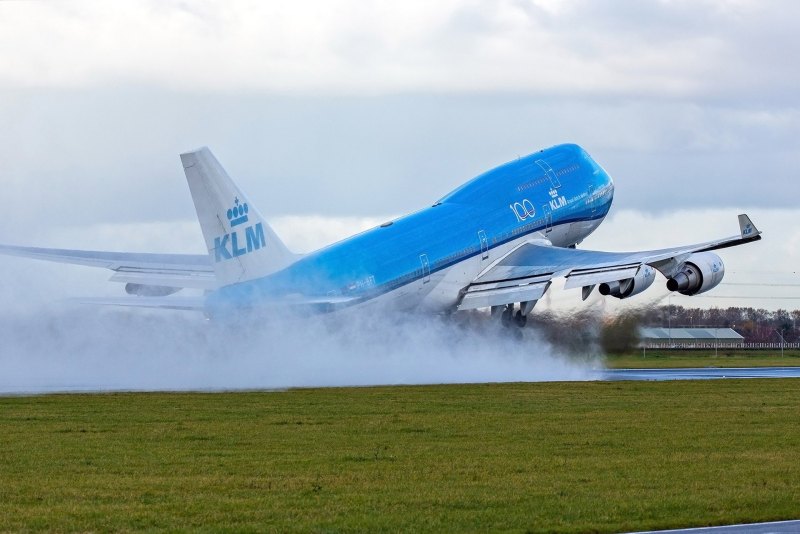 Боинг 747 взлет