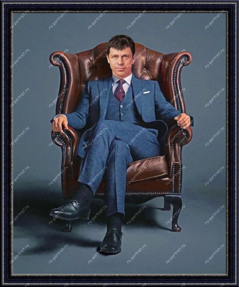 Мужчина на стуле