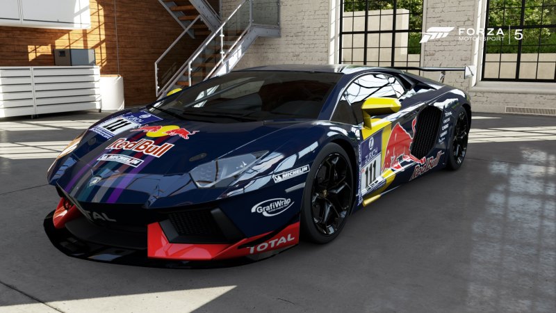 Lamborghini Aventador винил