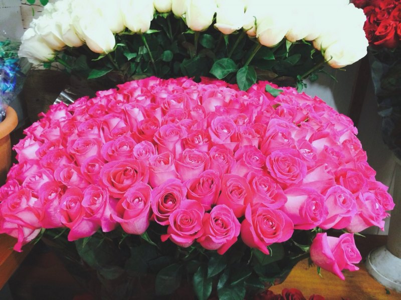 Ред Наоми 101 букет