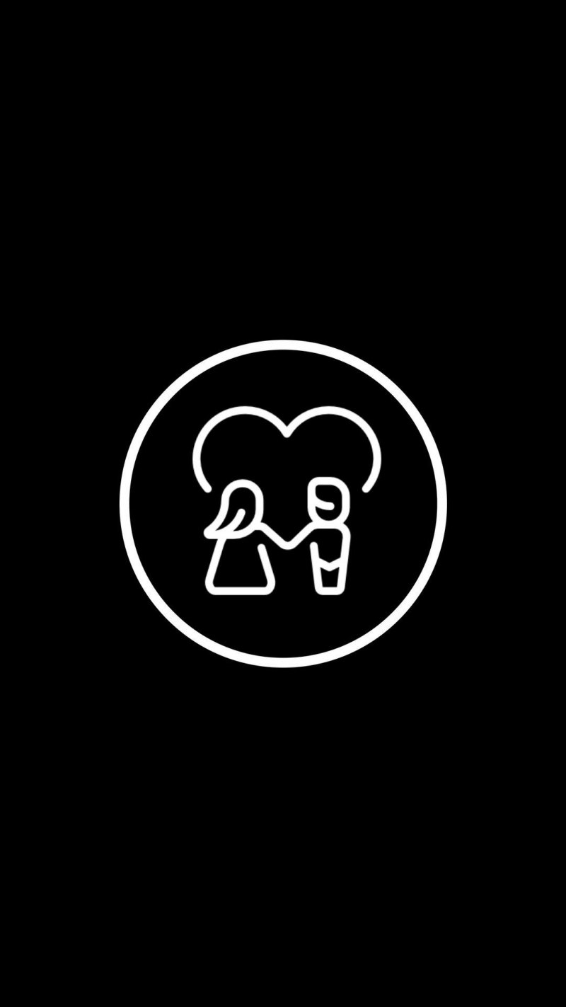 Сердце на черном фоне Минимализм