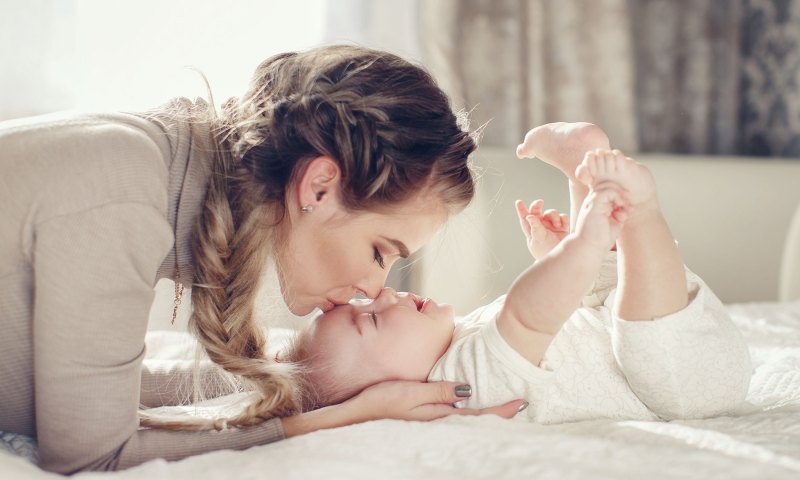 Малыш и мама