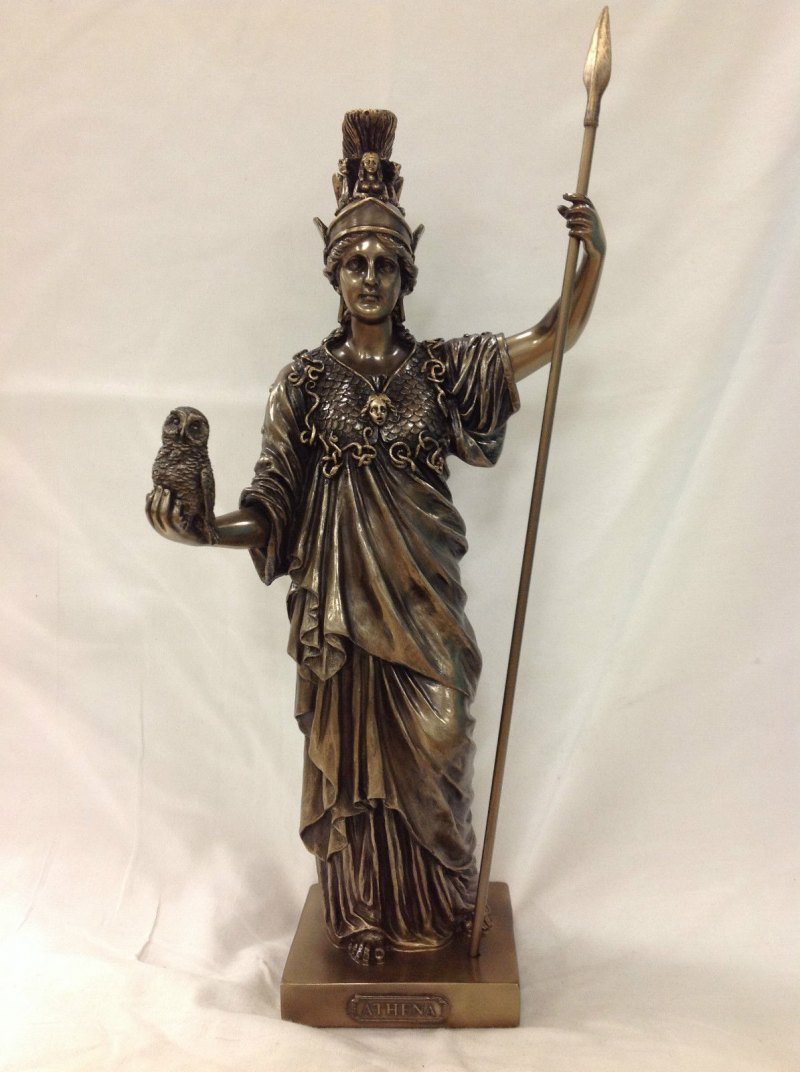 Богиня войны в греции. Афина Паллада богиня статуя. Минерва богиня мудрости. Скульптура Богини Афины ВПР. Мелиноя богиня скульптура.