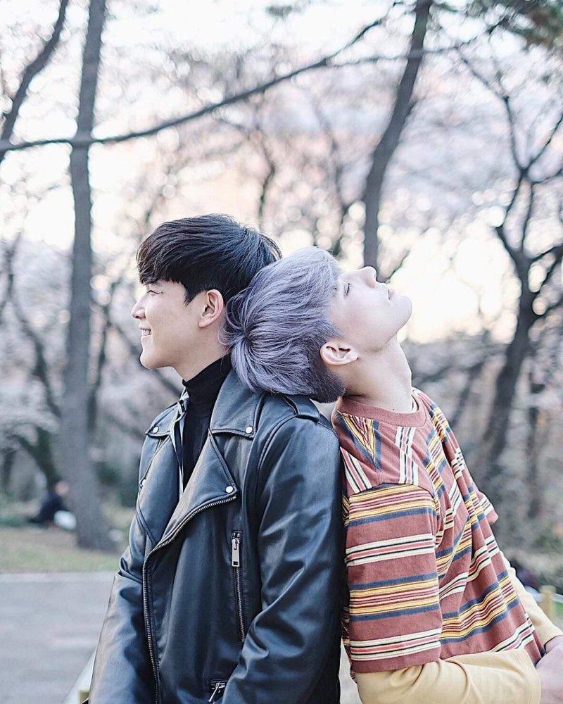 Два парня Корея