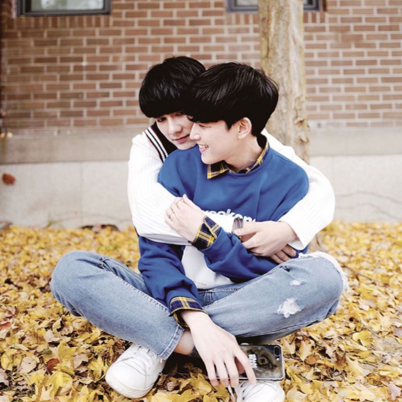 Милые парни корейцы пары