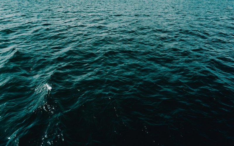 Темное море