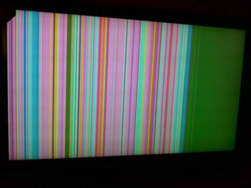 Вертикальные полоски на телевизоре. Разноцветные полосы на экране. Цветные полосы на телевизоре. Экран с цветными полосками. Матрица телевизора.