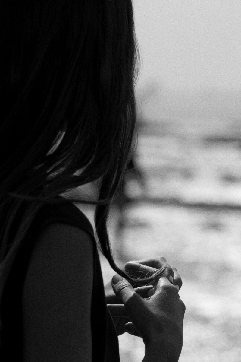 Девушка грусть