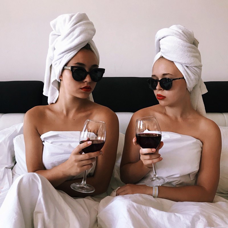 Креативная фотосессия подруг