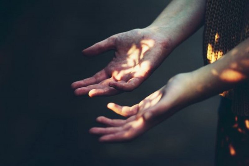 Рука в руке