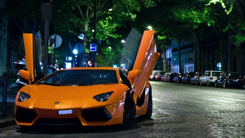 Lamborghini Aventador ip700-4