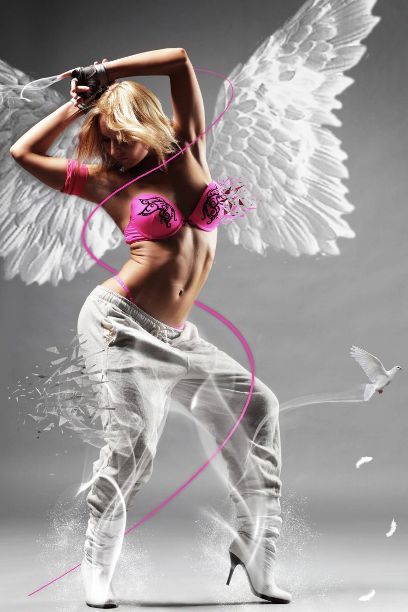 Танцовщица с крыльями