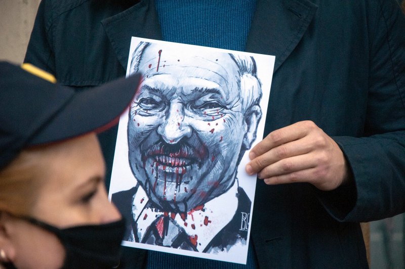 Лукашенко арт в крови