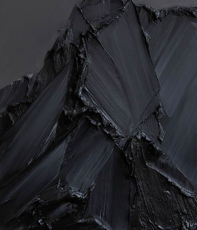 Темно серая Эстетика