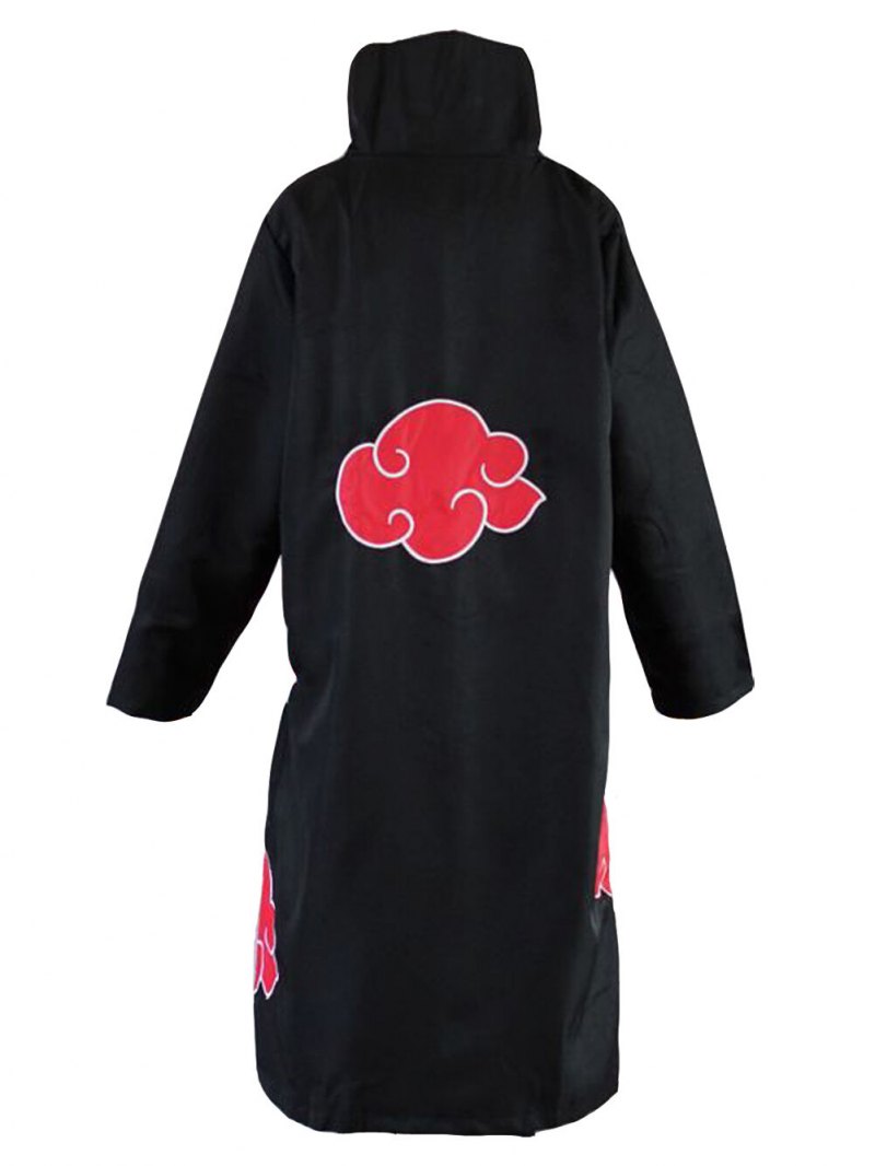 Итачи Учиха в костюме Акацуки