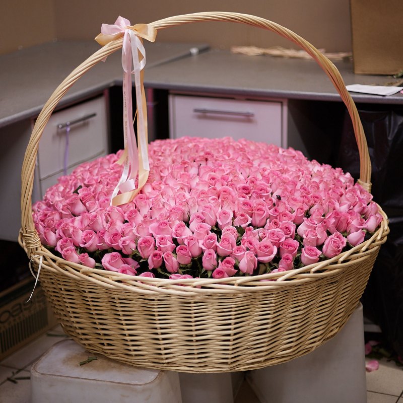 Букет цветов в корзинке