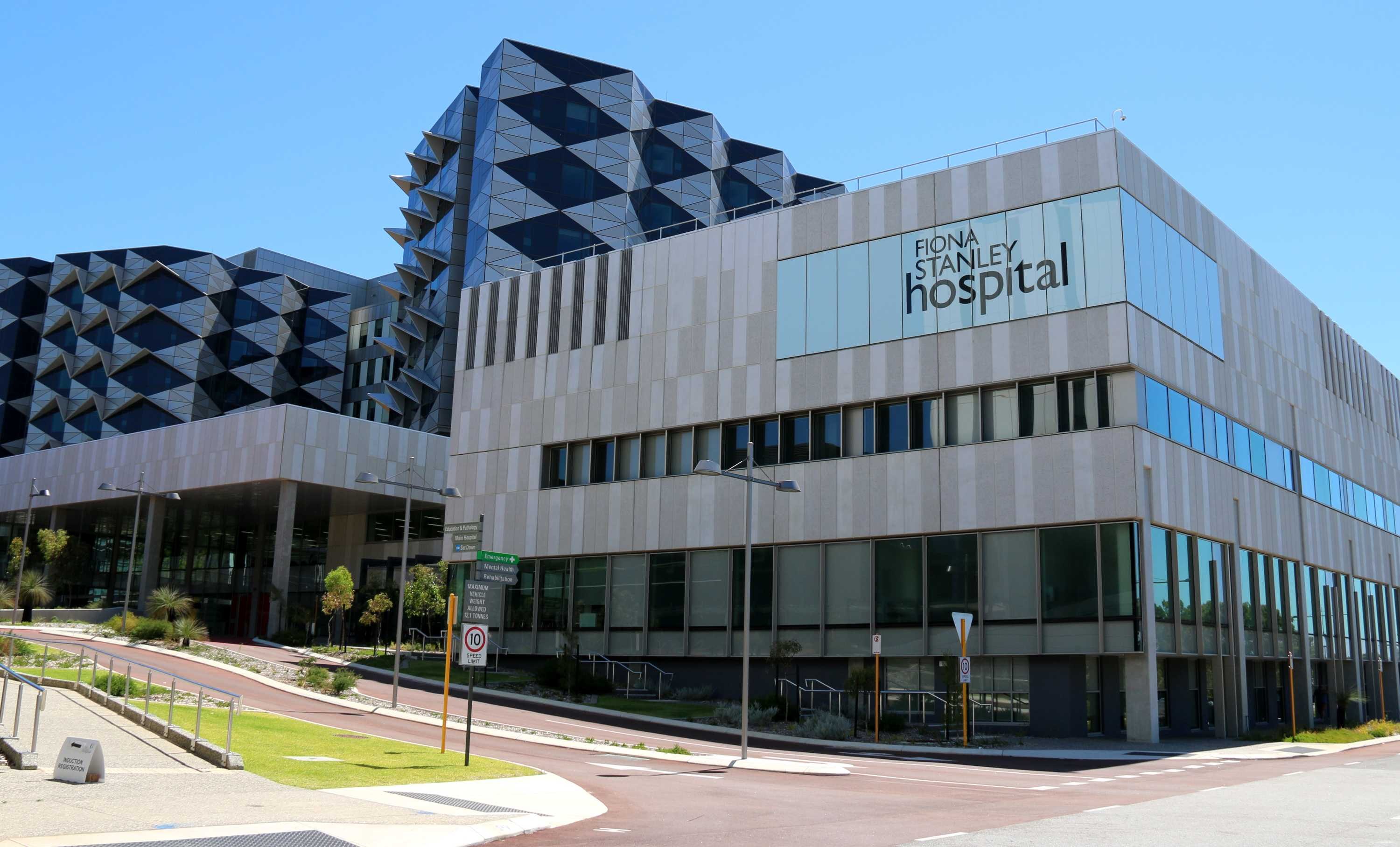 I don t hospitals. Госпиталь в Австралии. Первый госпиталь в Австралии. Медицинские здания. Больница здание.