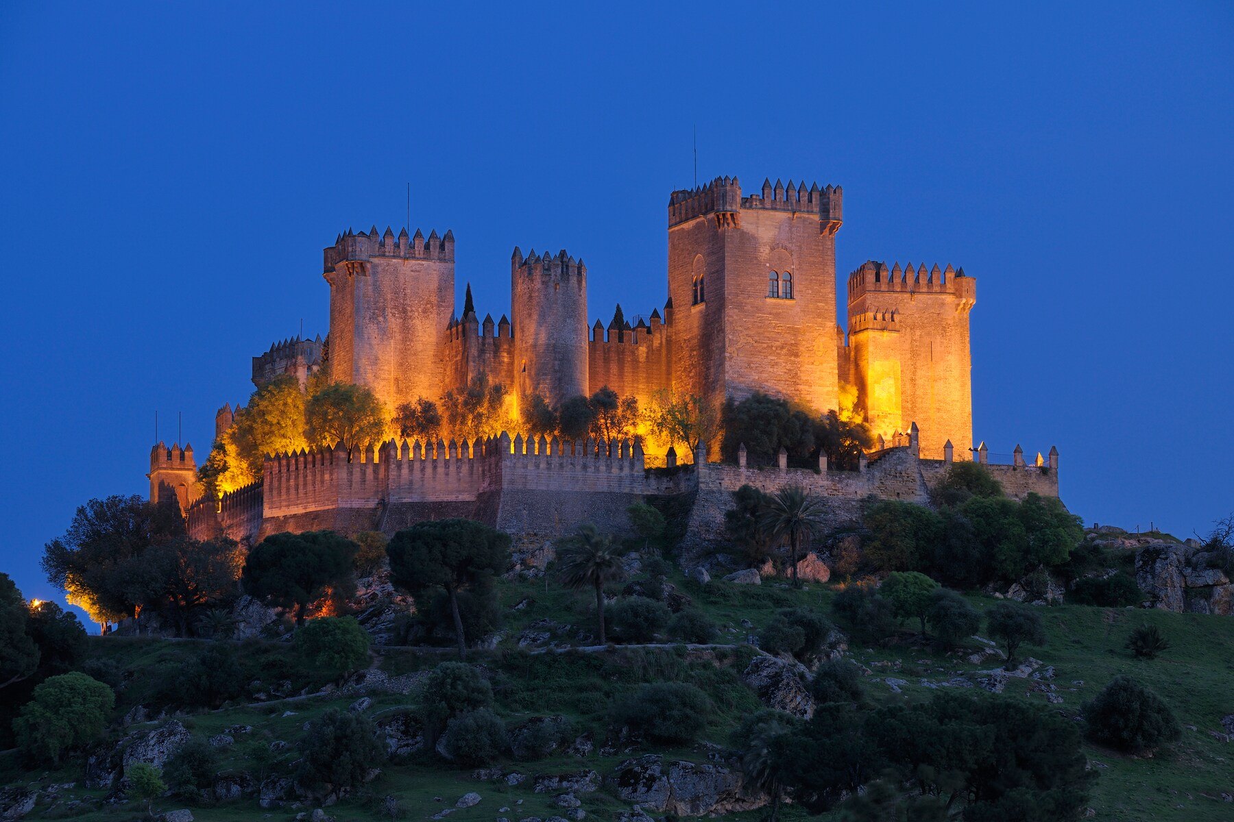 андалузская крепость красный замок