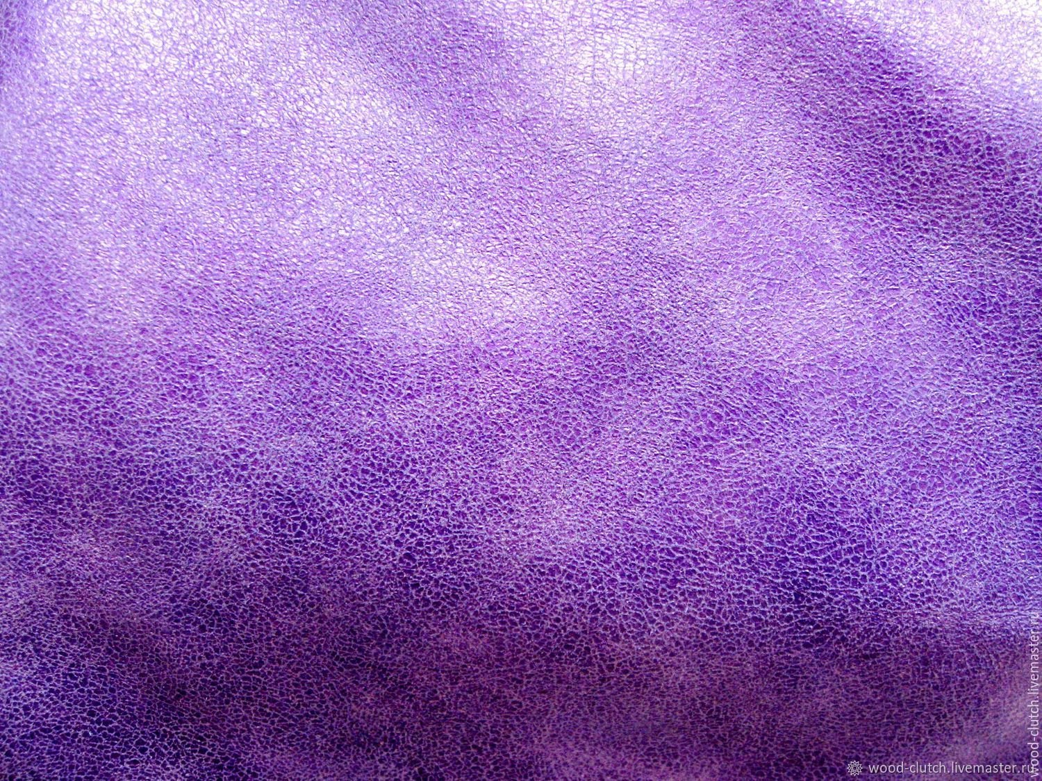 Перламутровый фиолетовый. Фиолетовый перламутр. Фиолетовая кожа. Перламутровый сиреневый. Фиолетовая кожа текстура.
