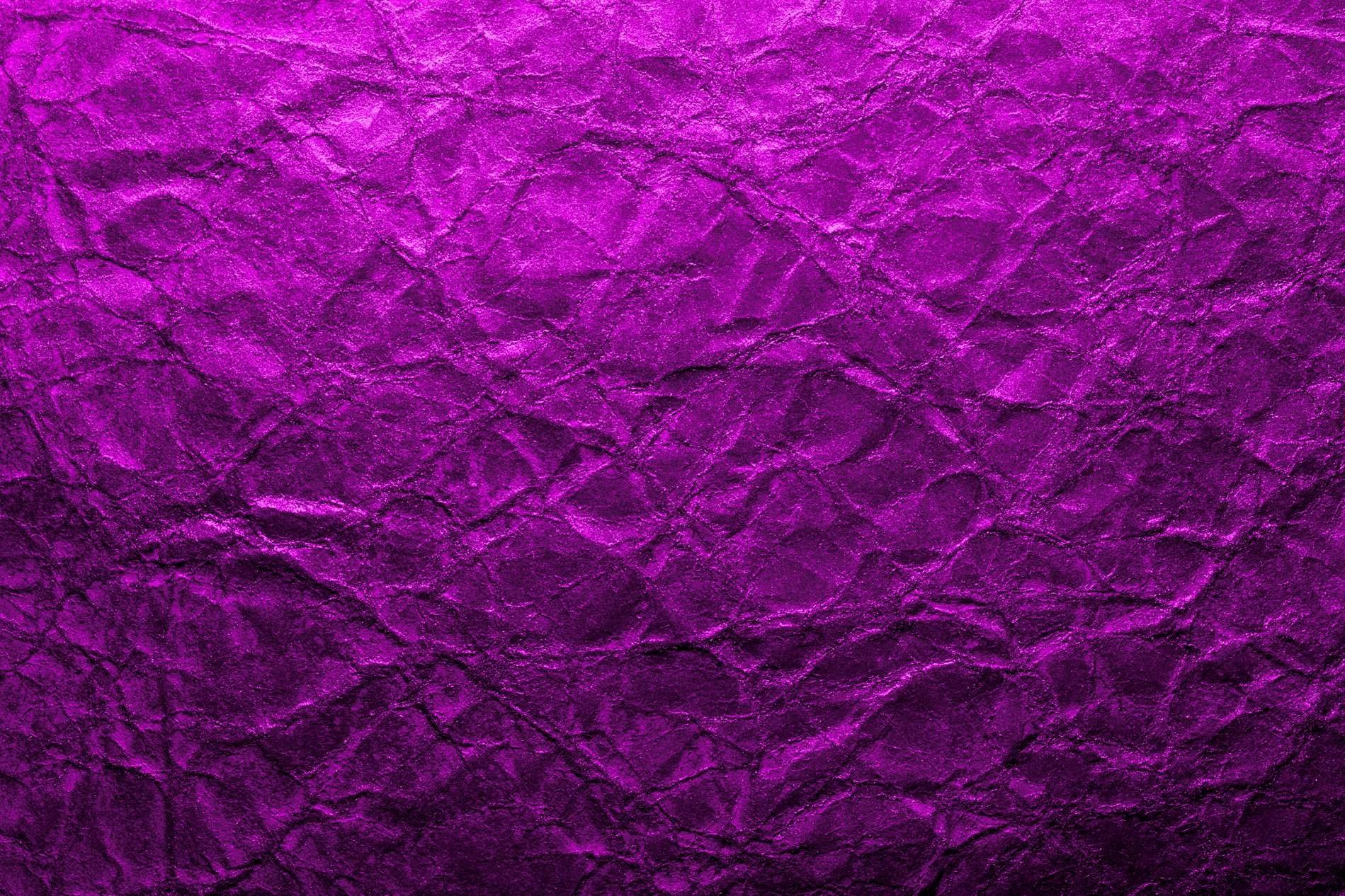 Мятая бумага фон фиолетовый