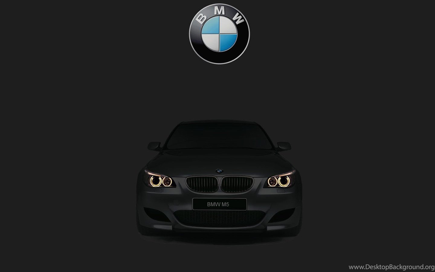 Телефон бмв е60. BMW m5 e60 2022. БМВ АМГ м5. BMW m5 f10 в темноте. BMW m5 черная.