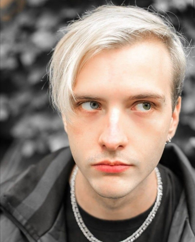 Андрей пирокинезис гетерохромия