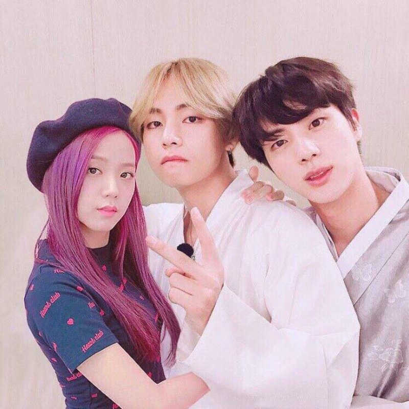 БТС И блэкпинк