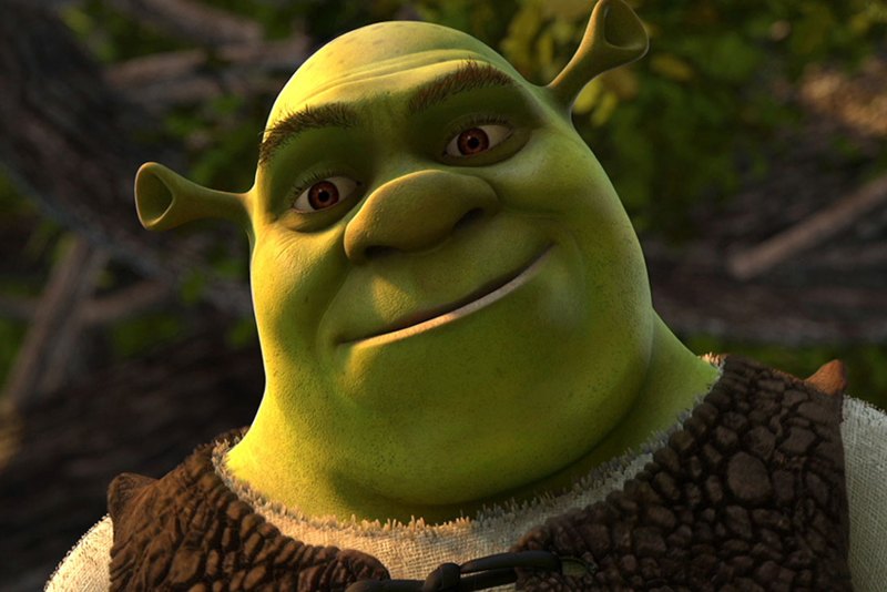 Шрек улыбается
