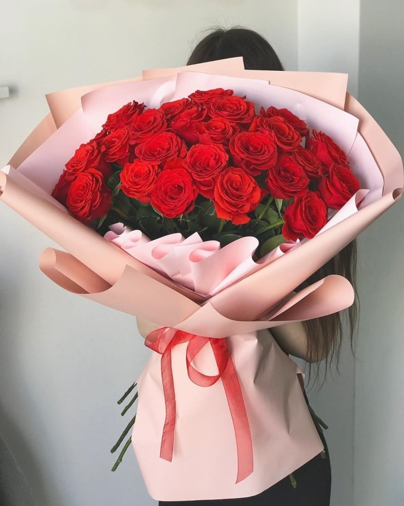 Красивый букет цветов для девушки