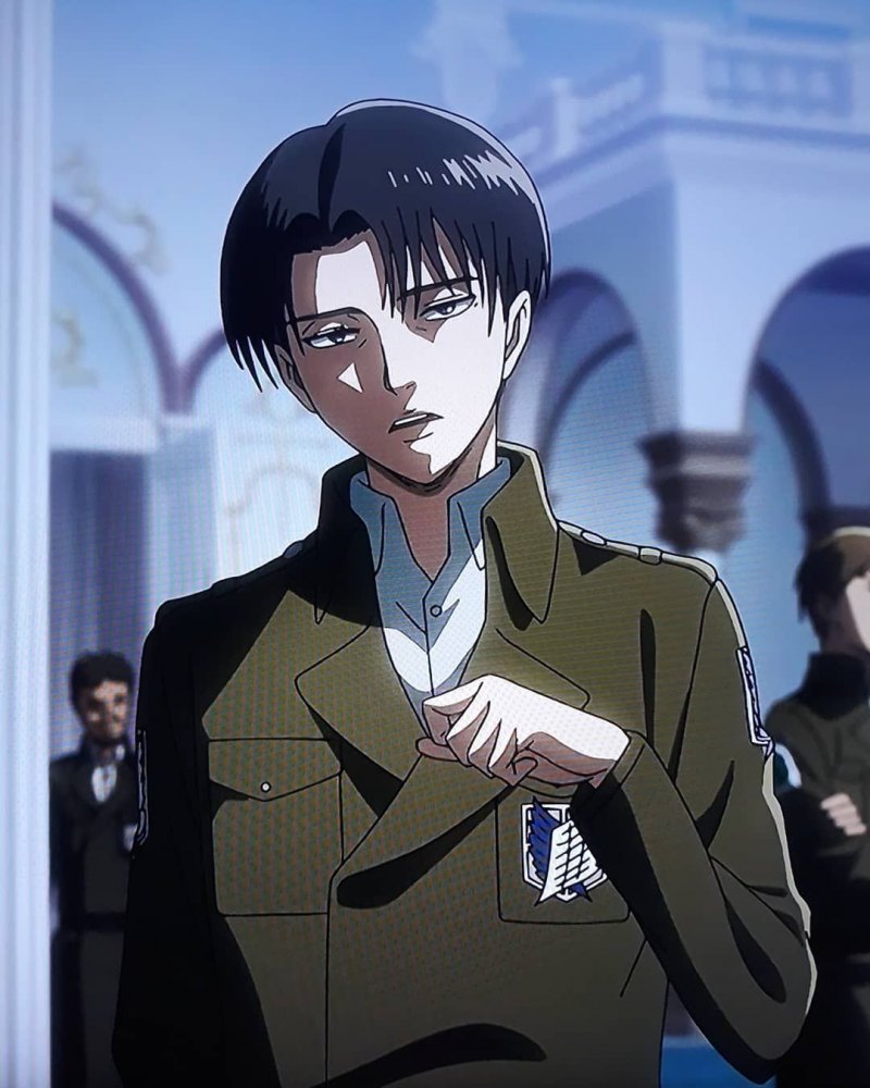 Атака титанов Леви Аккерман