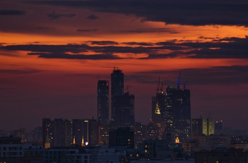 Закат над городом