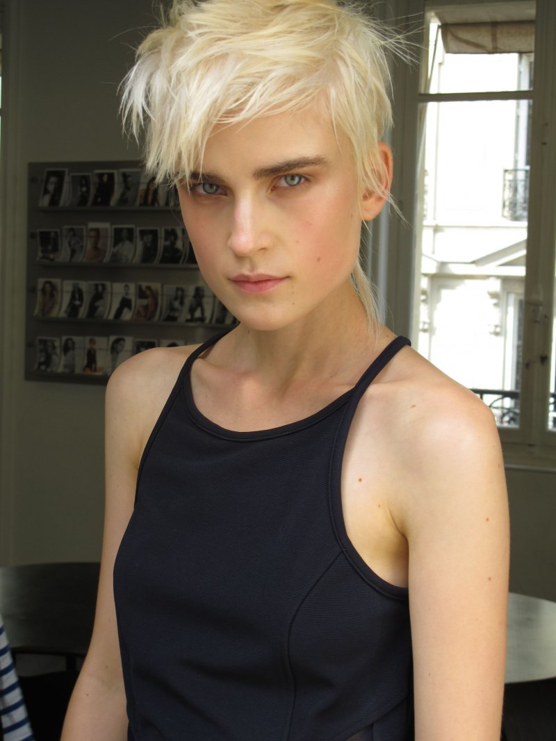 Николь Громова