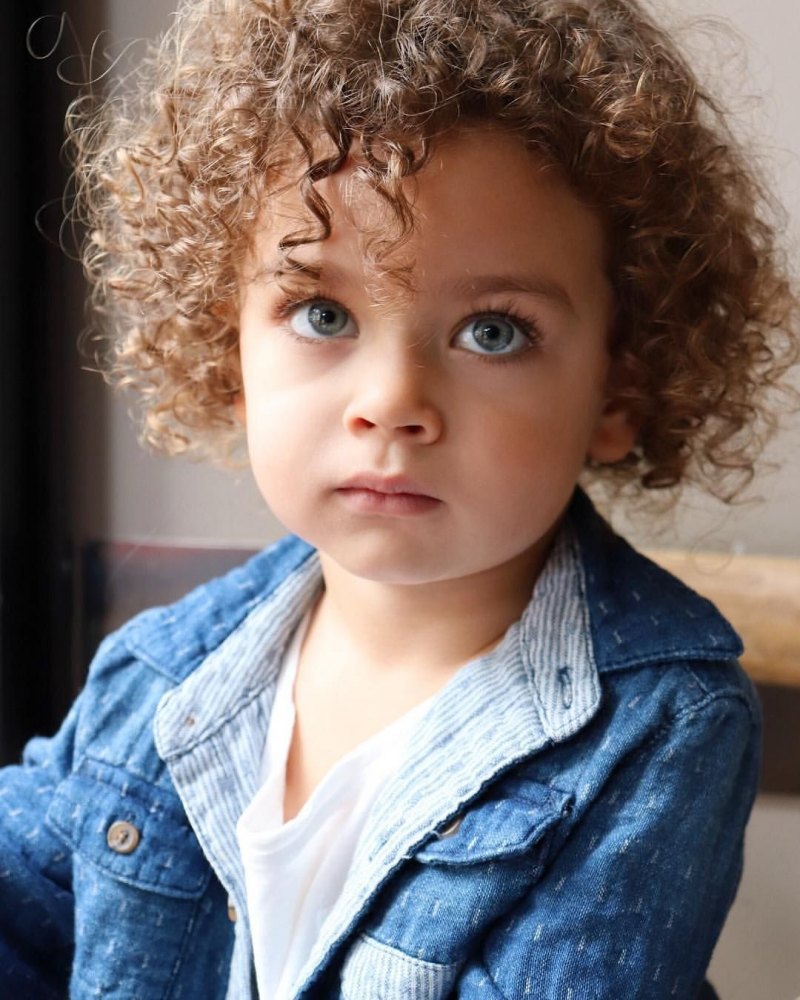 Кэмерон бойс кудрявый