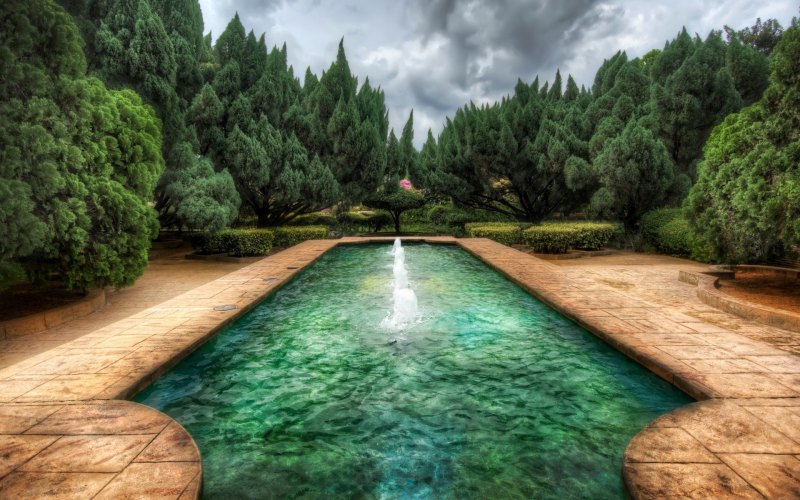 Бассейн на природе