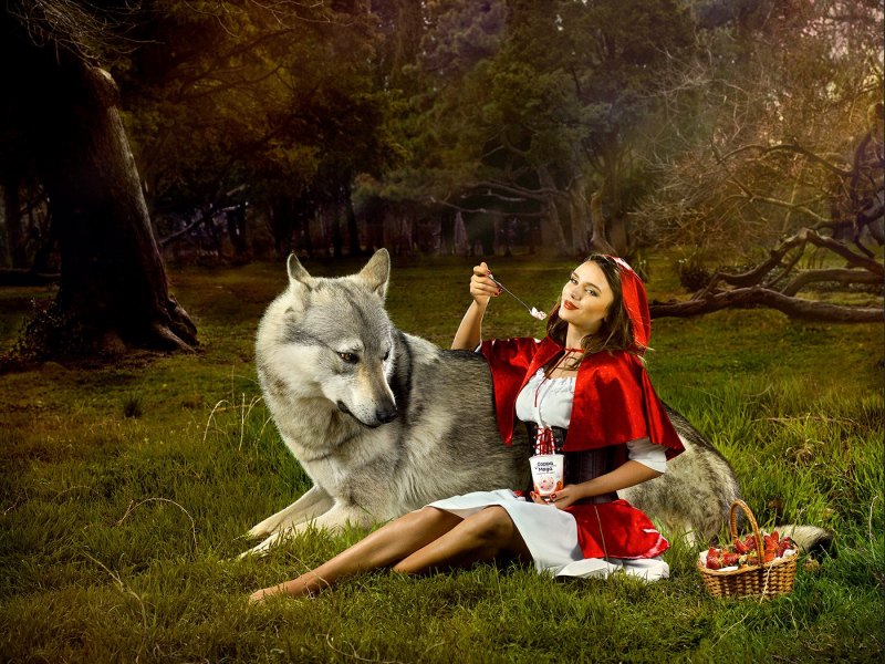 "Грязная шапочка и целый полк