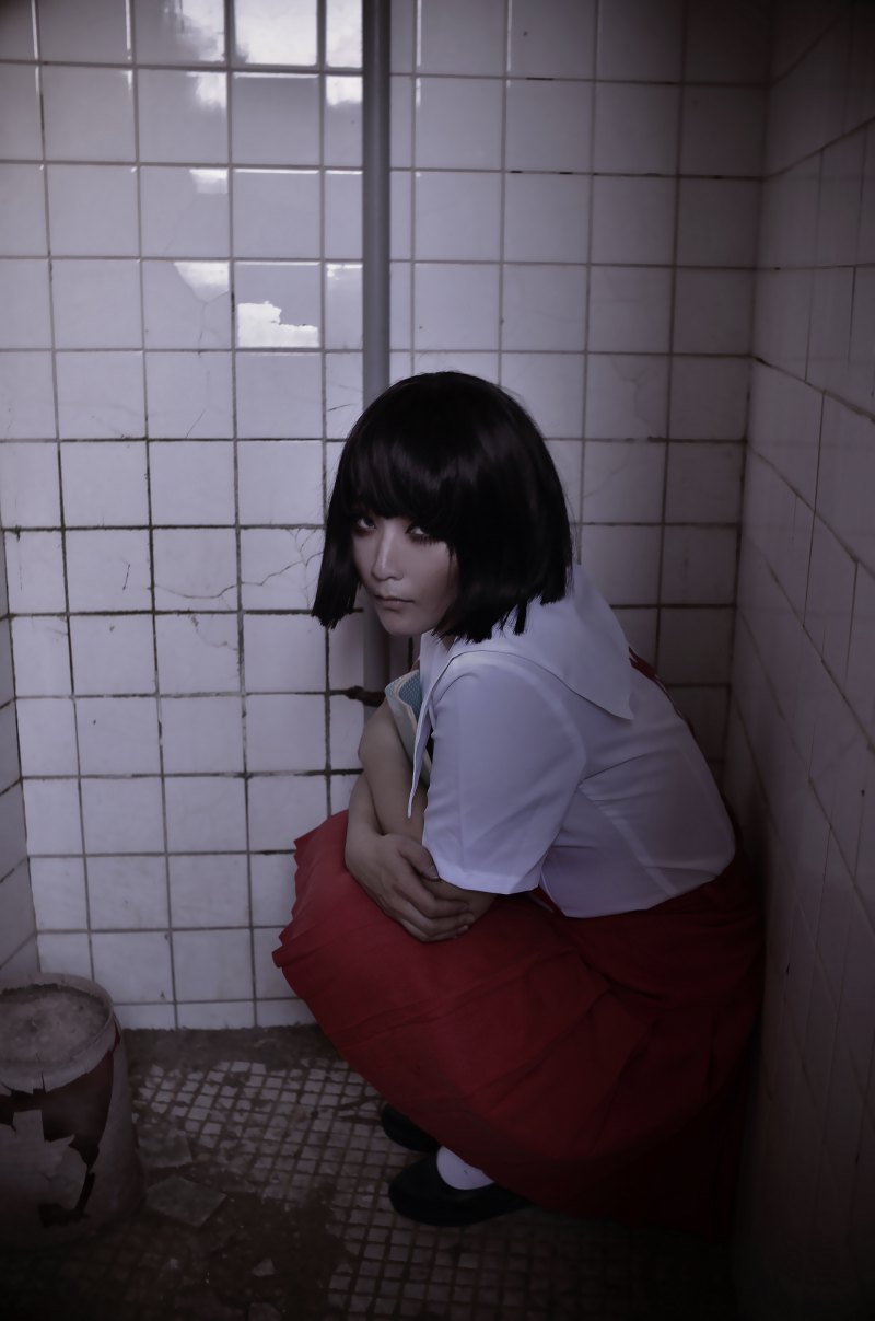 Туалетная девочка Ханако Сан