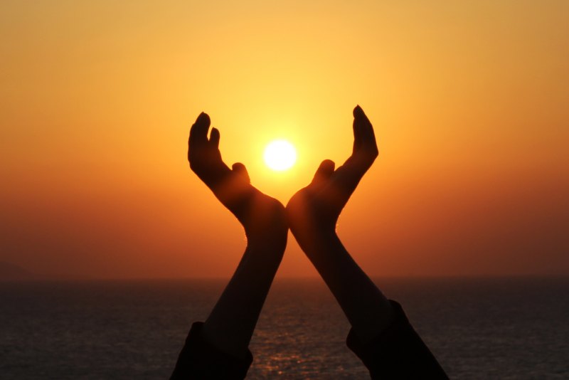 Солнышко в руках