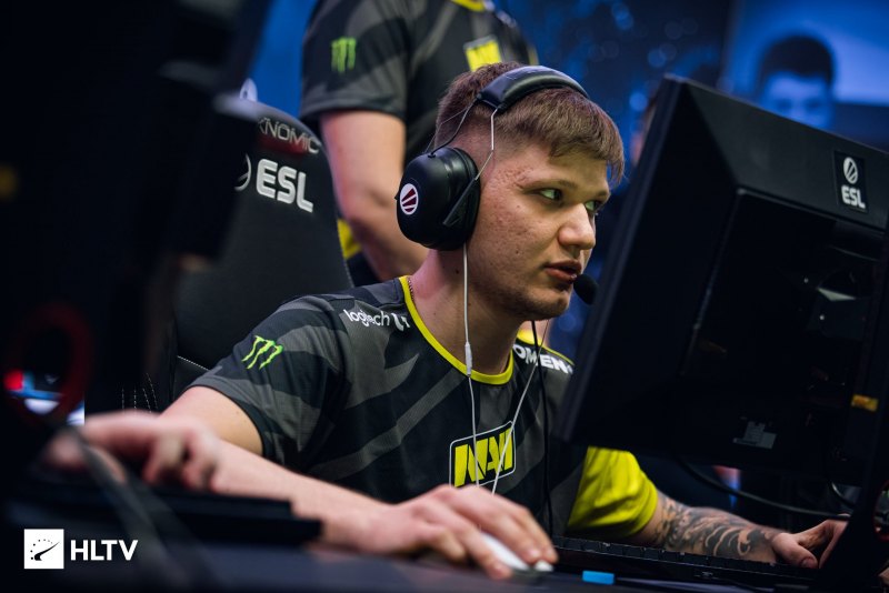 Александр s1mple Костылев