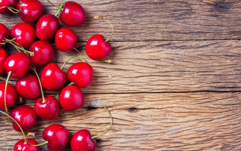 Вишня ягода