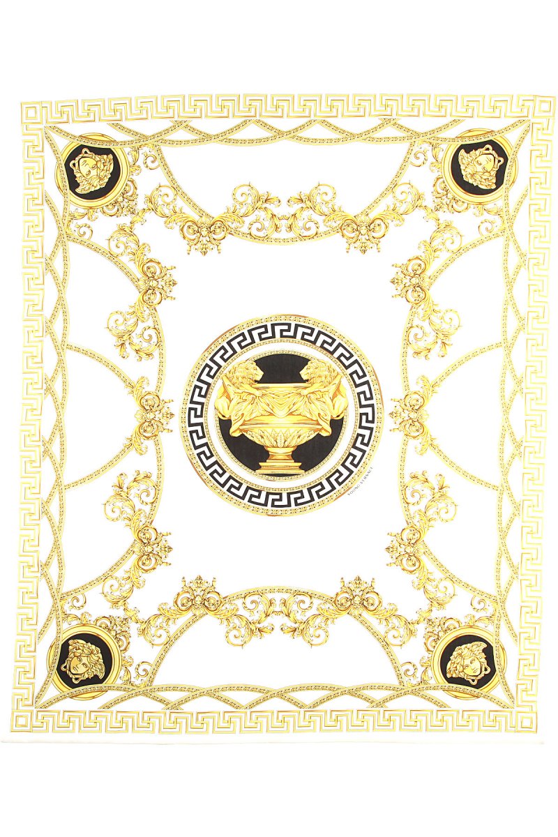 Логотип Версаче на прозрачном фоне