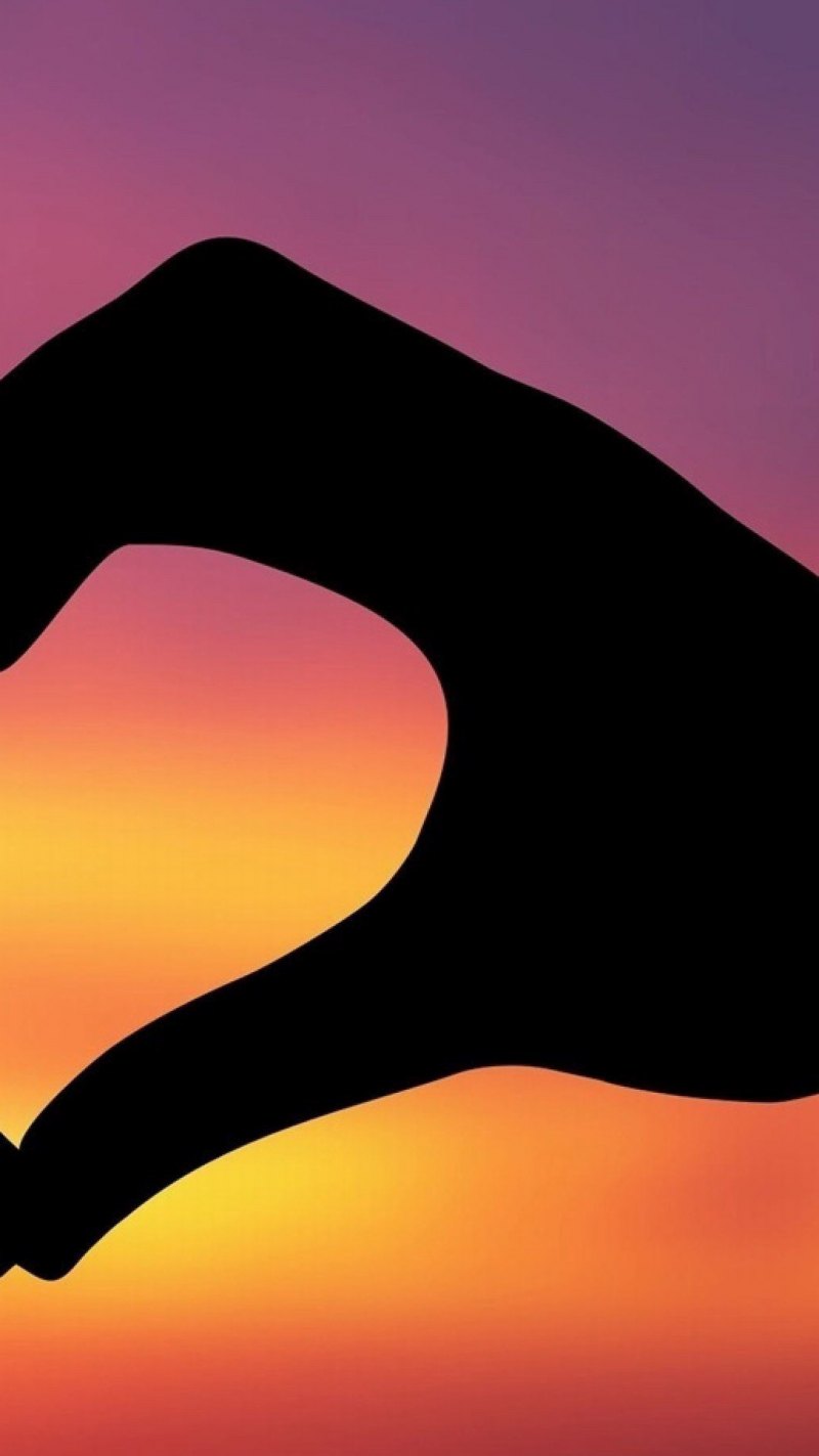 Обои для влюбленных на два телефона