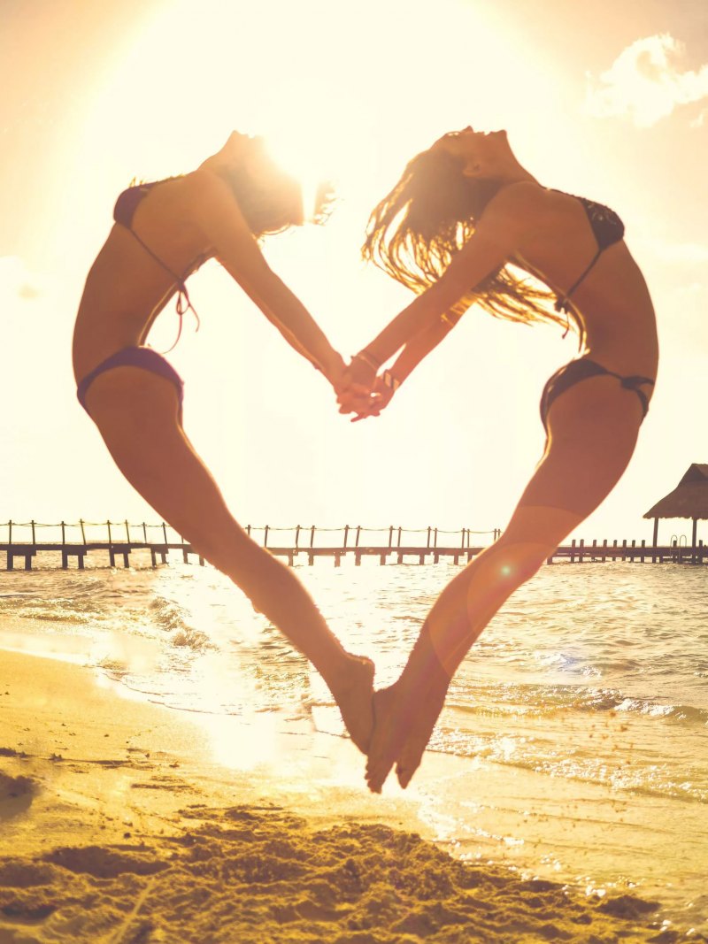 Парные обои для подружек